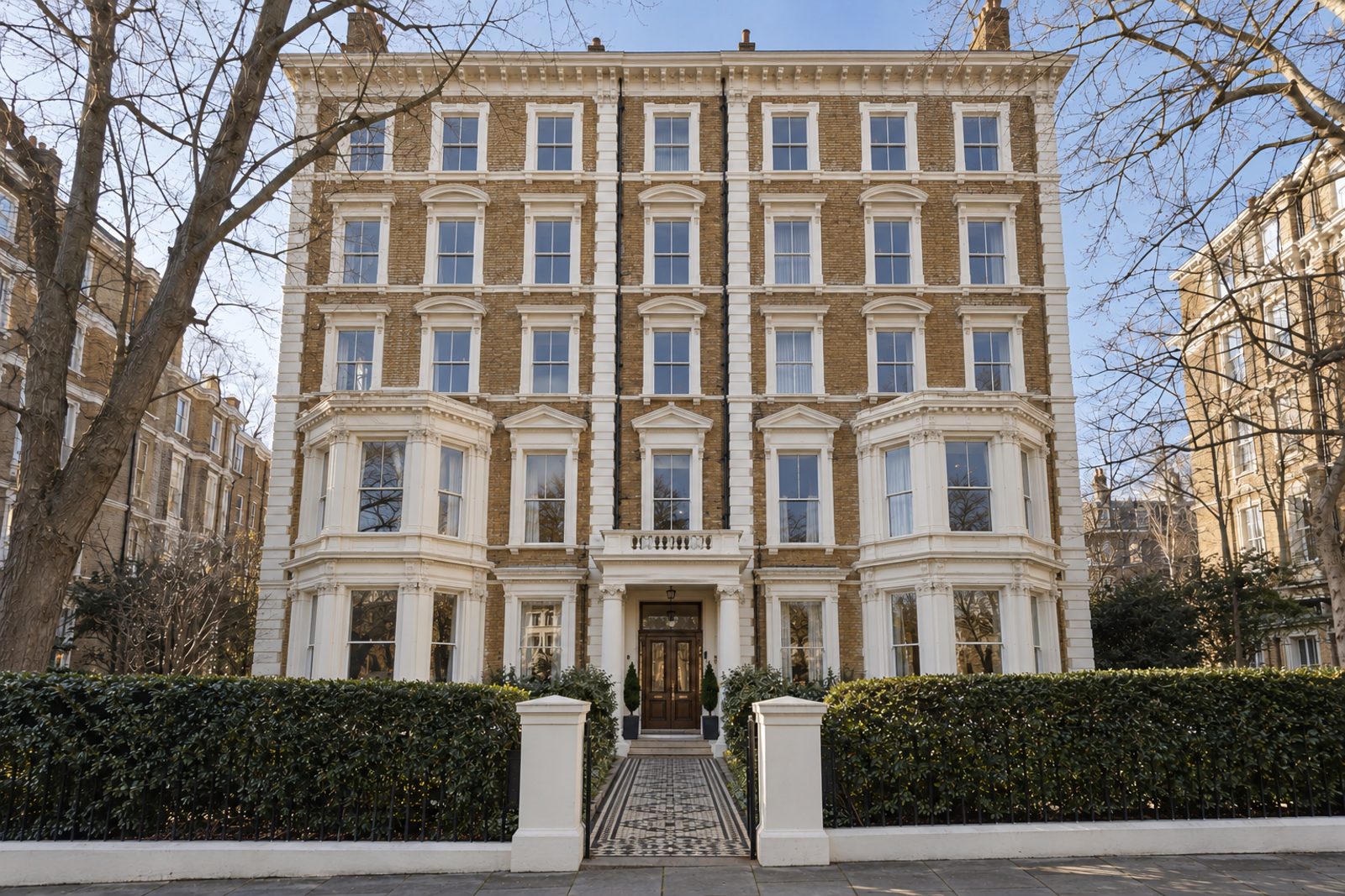 Front exterior, eye-level view of the building and its entrance - 2-bedroom flat in Wimbledon