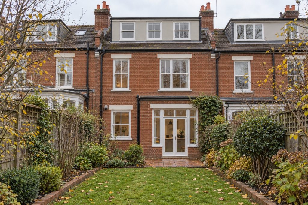 Rear garden, rear elevation seen from the garden - 4-bedroom terraced house in Tooting