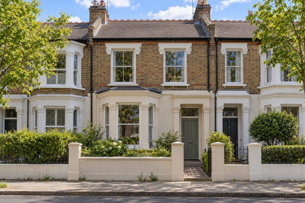 Front exterior, eye-level view of the front elevation - 4-bedroom terraced house in Battersea