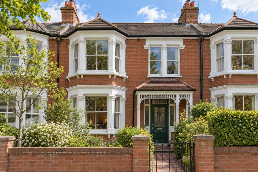 Front exterior, eye-level view of the front elevation - 3-bedroom terraced house in Wimbledon