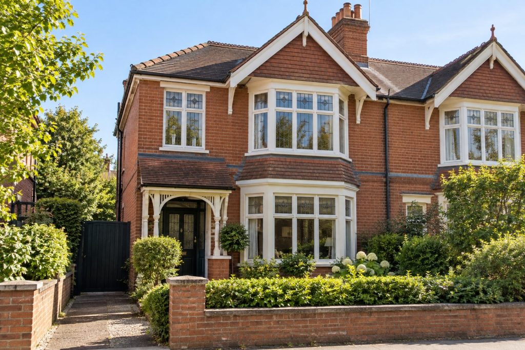 Front exterior, eye-level view of the front elevation - 4-bedroom semi-detached house in Clapham