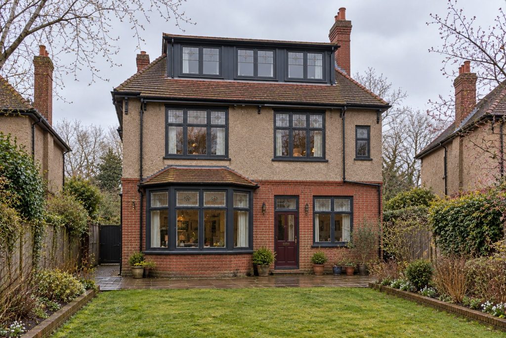 Rear garden, rear elevation seen from the garden - 7-bedroom detached house in Clapham