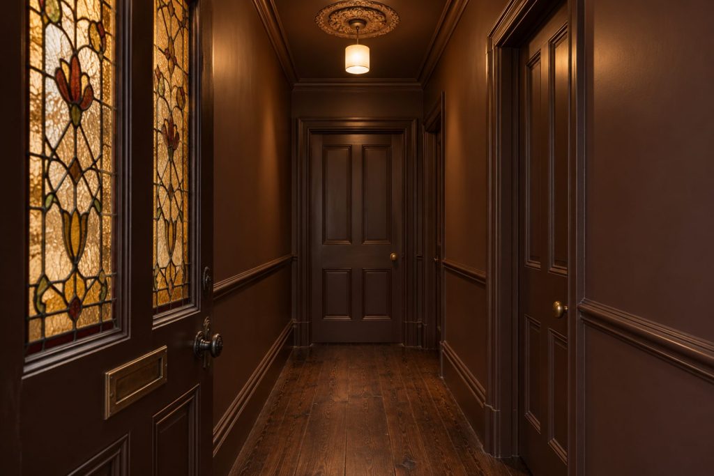 Entrance hall, wide view from the doorway - 3-bedroom flat in Wimbledon