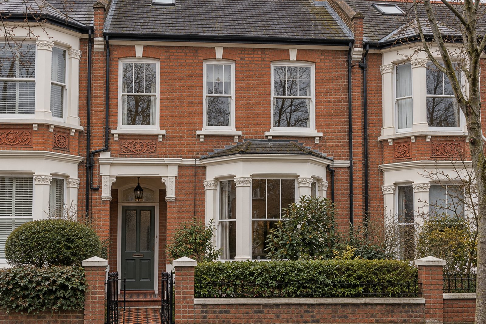 Front exterior, eye-level view of the front elevation - 4-bedroom terraced house in Battersea