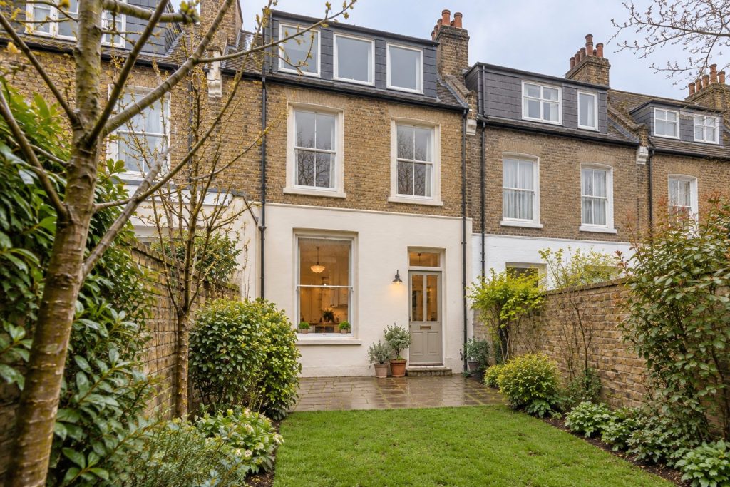 Rear garden, the garden looking back toward the house - 4-bedroom terraced house in Fulham