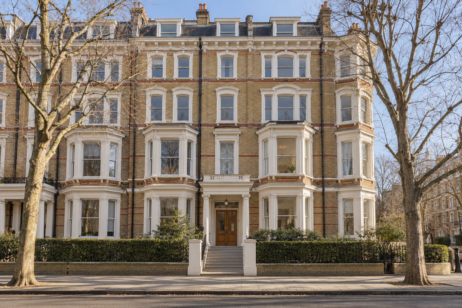 Front exterior, eye-level view of the building and its entrance - 2-bedroom flat in Fulham
