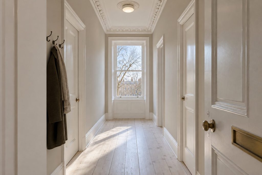 Entrance hall, wide view from the doorway - 2-bedroom flat in Fulham