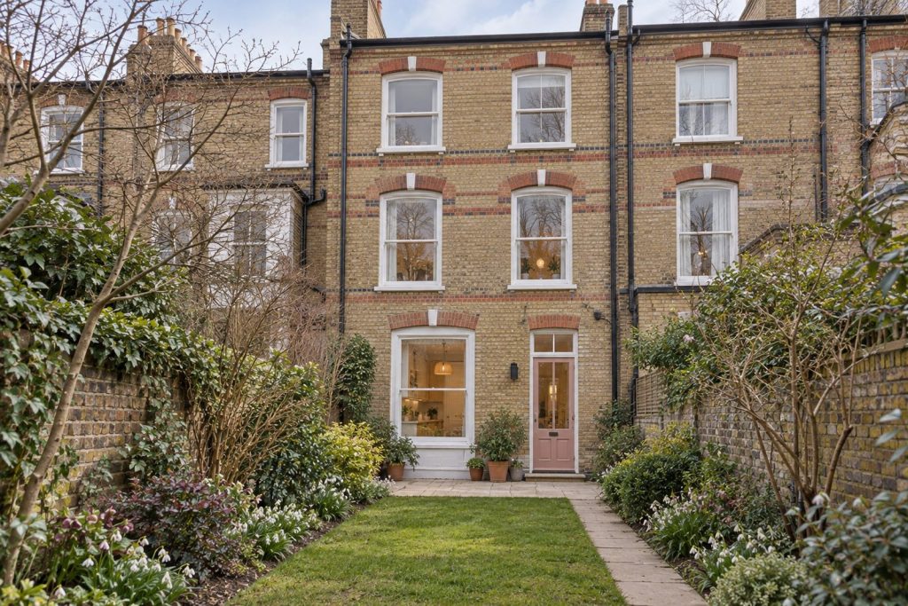 Rear garden, rear elevation seen from the garden - 4-bedroom town house in Tooting
