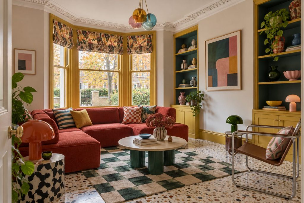 Sitting room, wide view from the doorway - 3-bedroom flat in Battersea