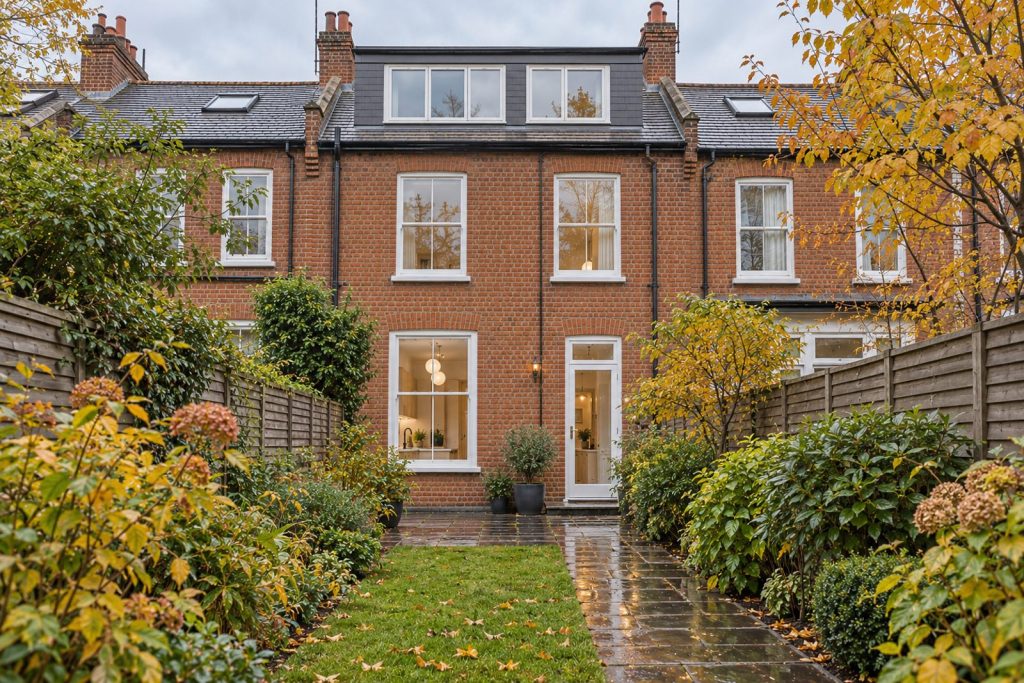Rear garden, rear elevation seen from the garden - 4-bedroom terraced house in Putney