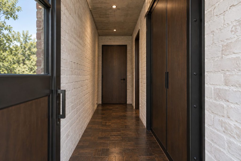 Entrance hall, wide view from the doorway - 1-bedroom flat in Clapham