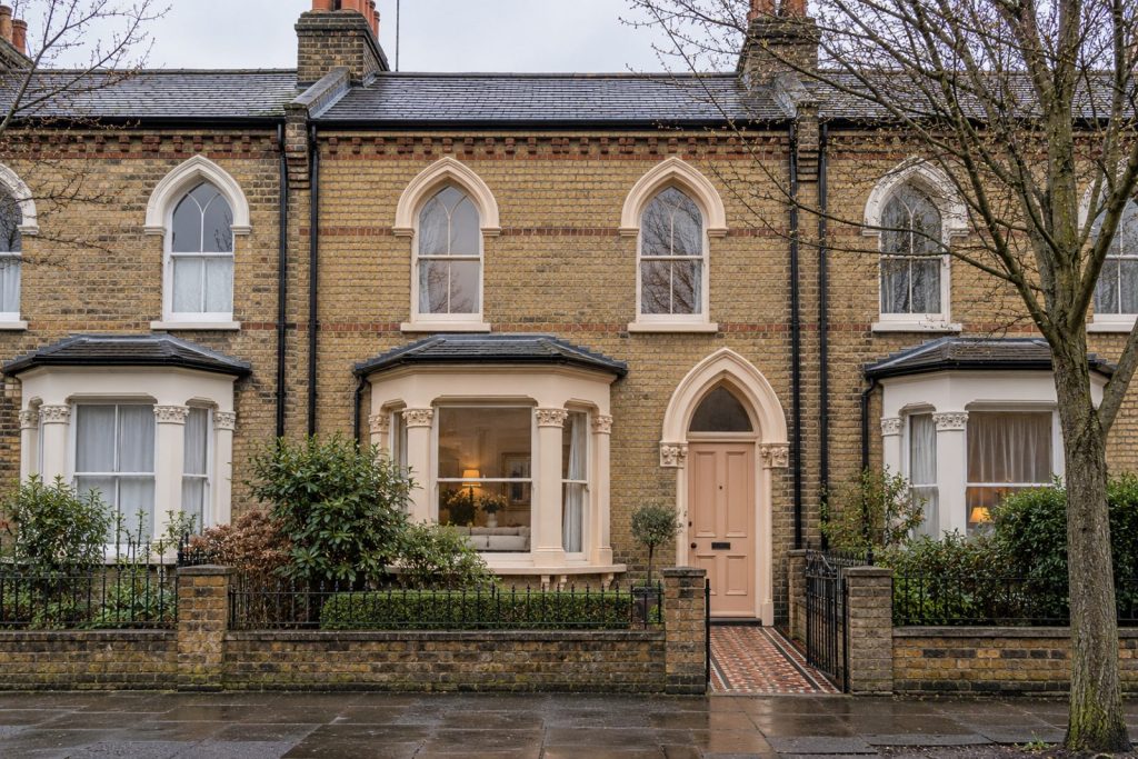Front exterior, eye-level view of the front elevation - 2-bedroom cottage in Battersea