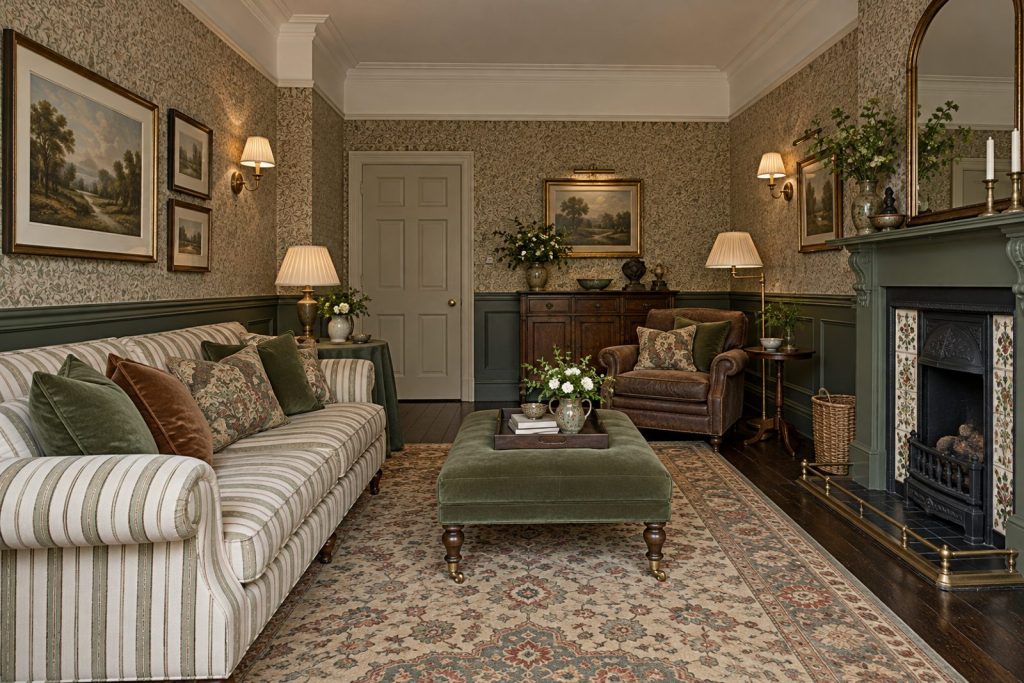 Sitting room, wide view from the doorway - 5-bedroom terraced house in Clapham