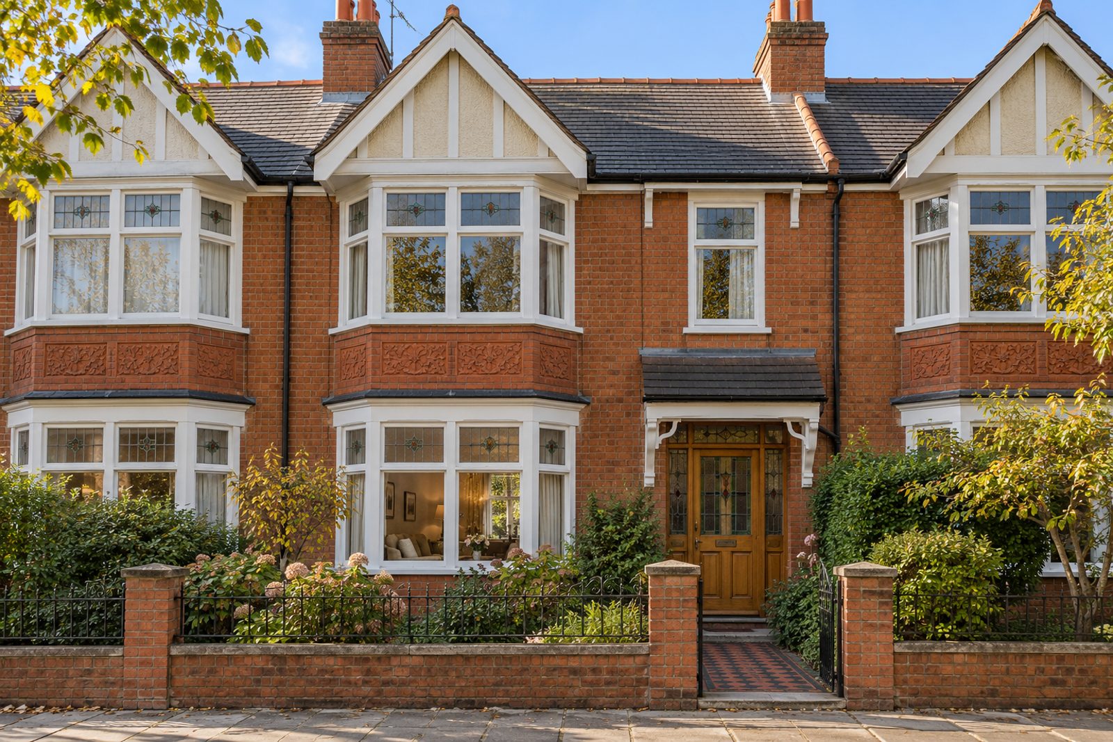 Front exterior, eye-level view of the front elevation - 4-bedroom terraced house in Wimbledon