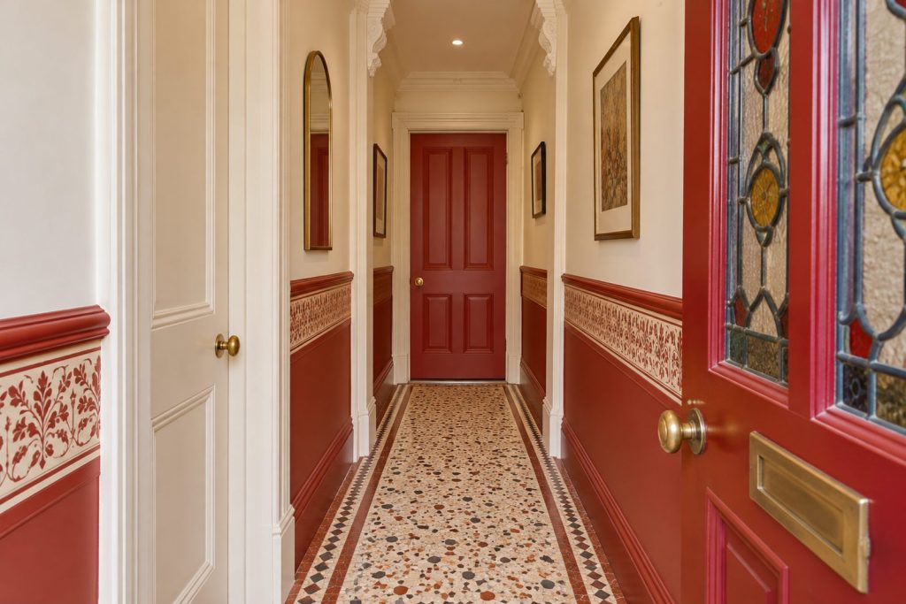 Entrance hall, wide view from the doorway - 2-bedroom flat in Fulham