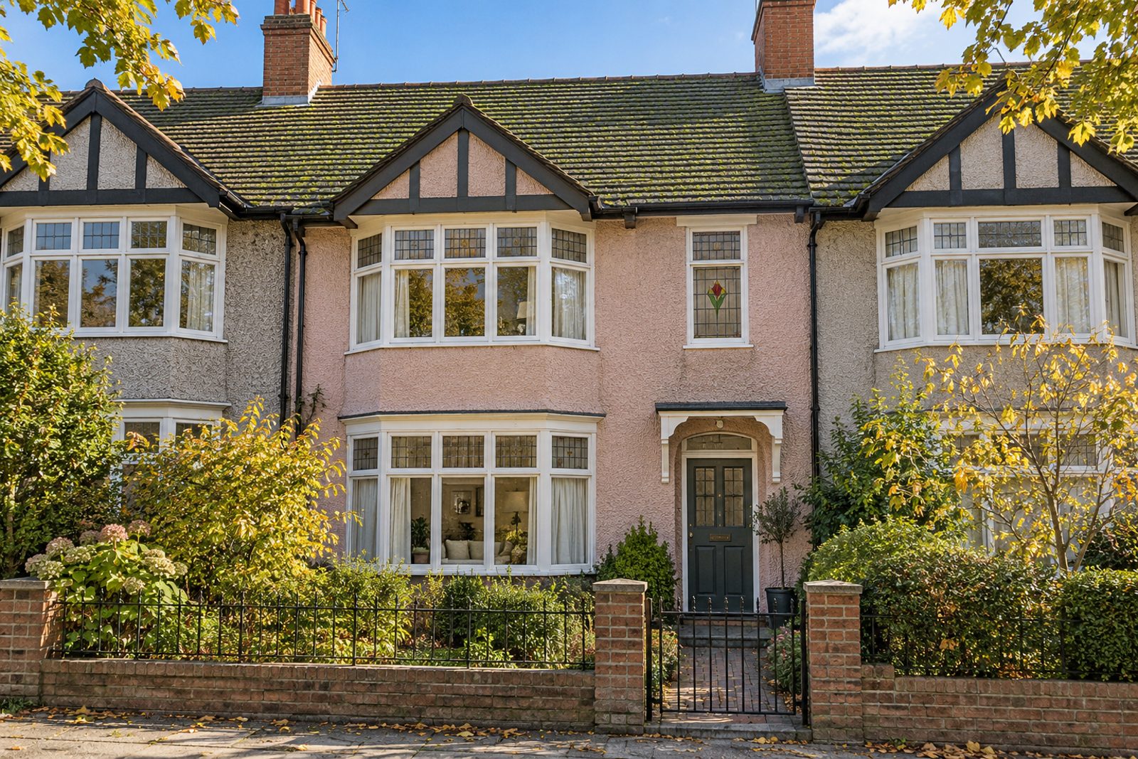 Front exterior, eye-level view of the front elevation - 4-bedroom terraced house in Earlsfield