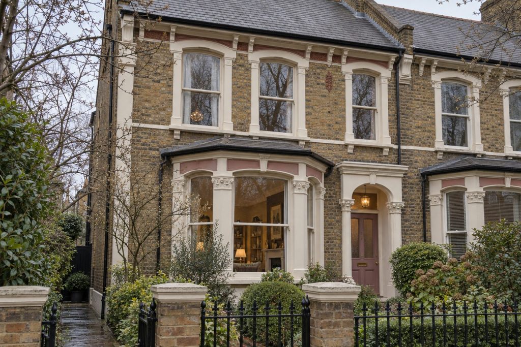 Front exterior, eye-level view of the front elevation - 4-bedroom semi-detached house in Wimbledon