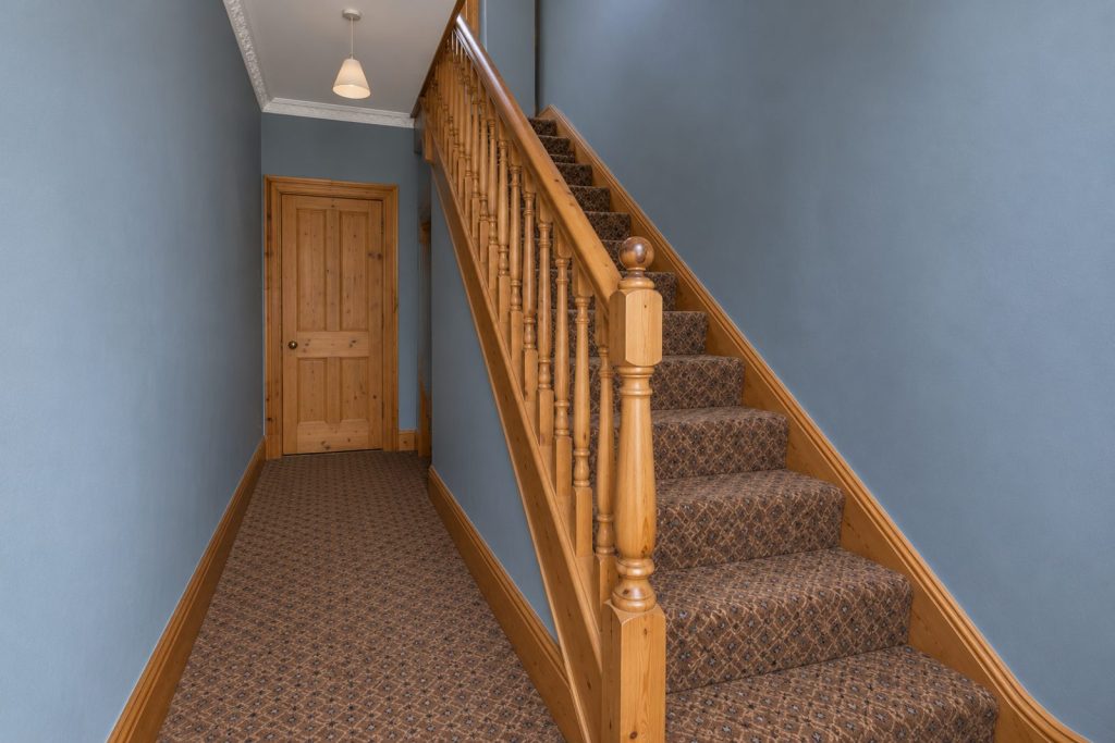 Hall, wide view from the doorway - 3-bedroom terraced house in Earlsfield