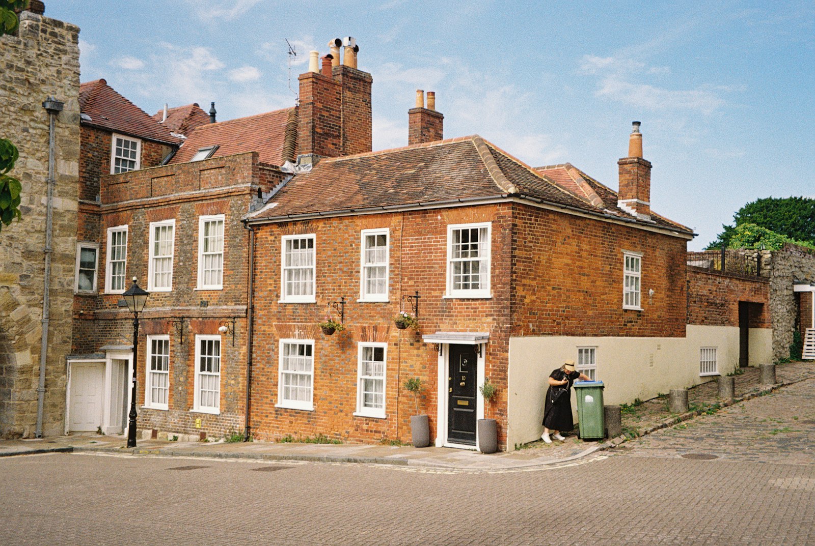 A detached house seen from the front