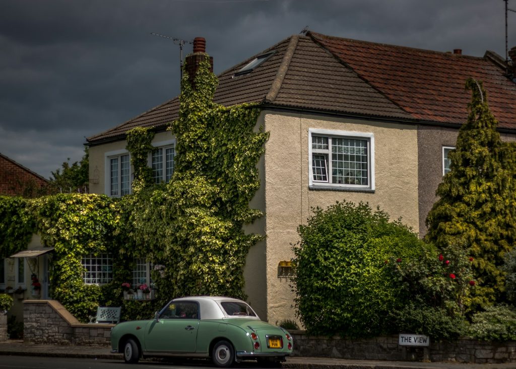 A detached house seen from the front
