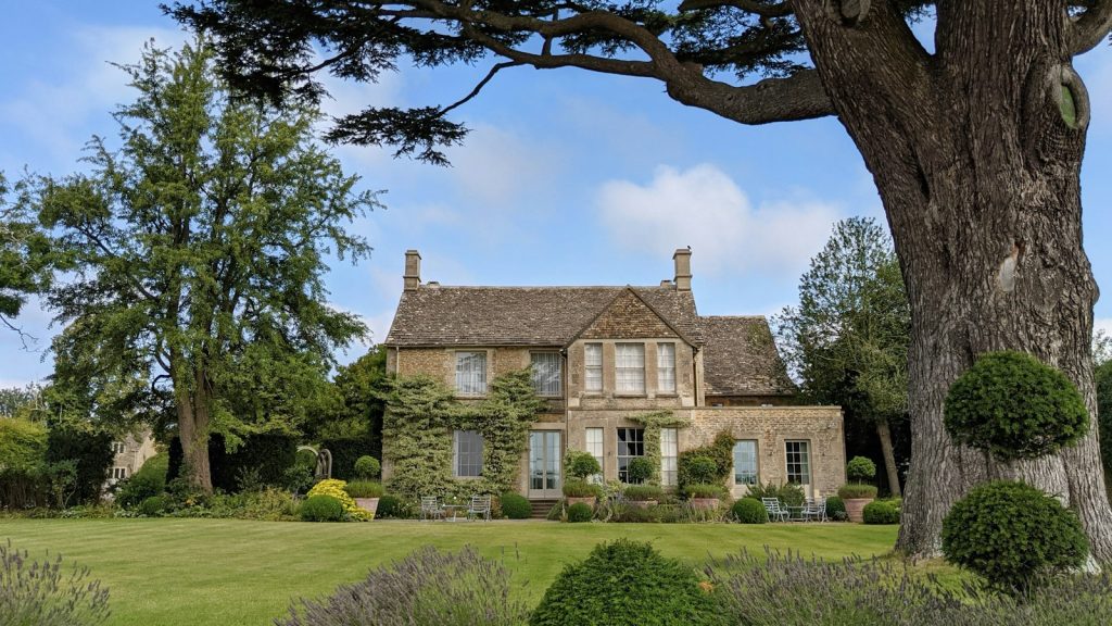 A detached house seen from the front